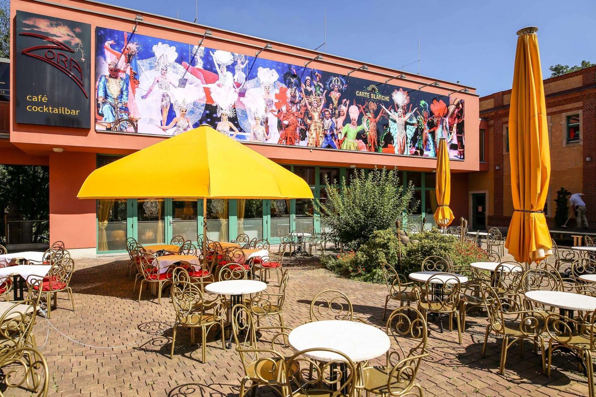 Backstage Hotel Dresda Exterior foto